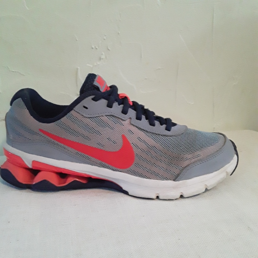 Nike Reax Run 9 High Performance Shoes